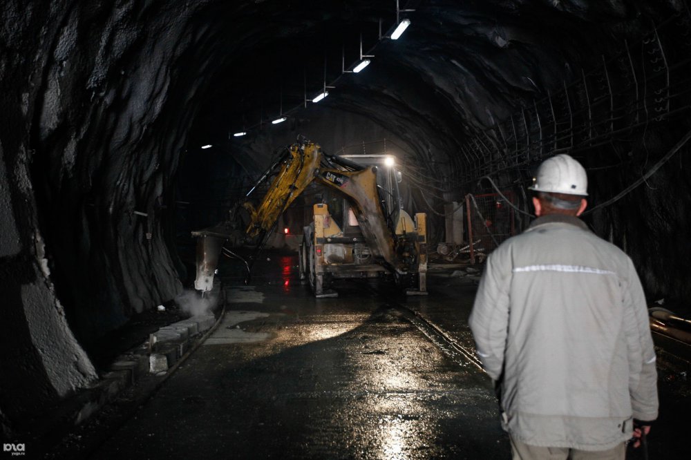 Чему в Северной Осетии остались без зарплаты 500 строителей Рокского тоннеля