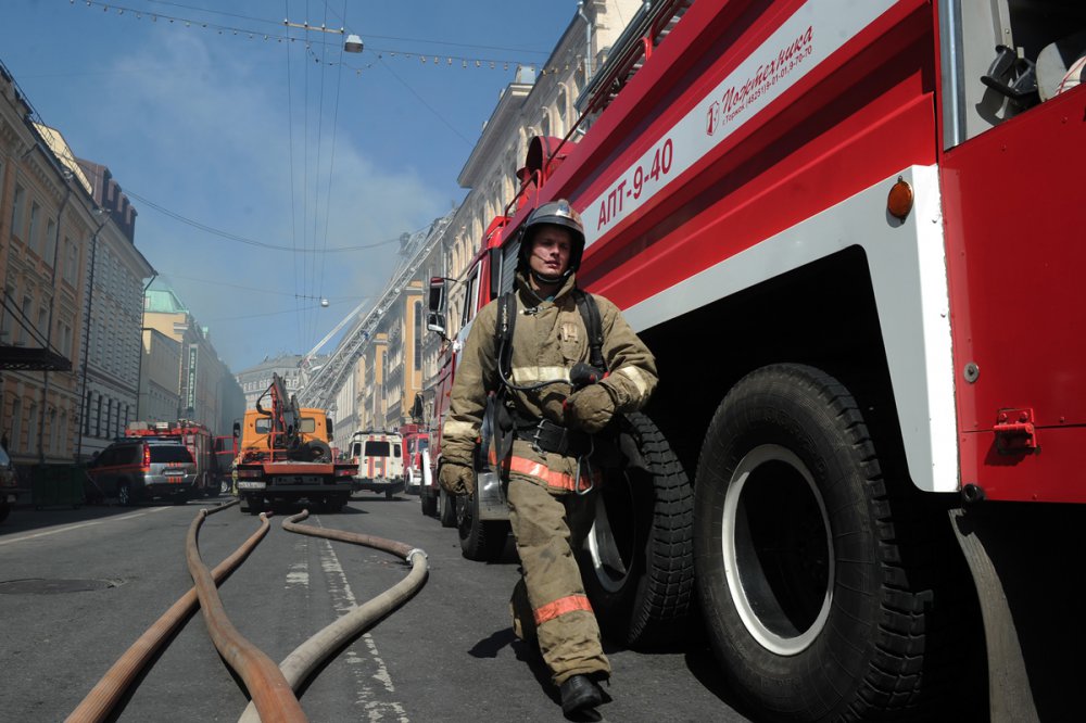 Выяснилось, что и почему так сильно горит на улице Россолимо в Москве