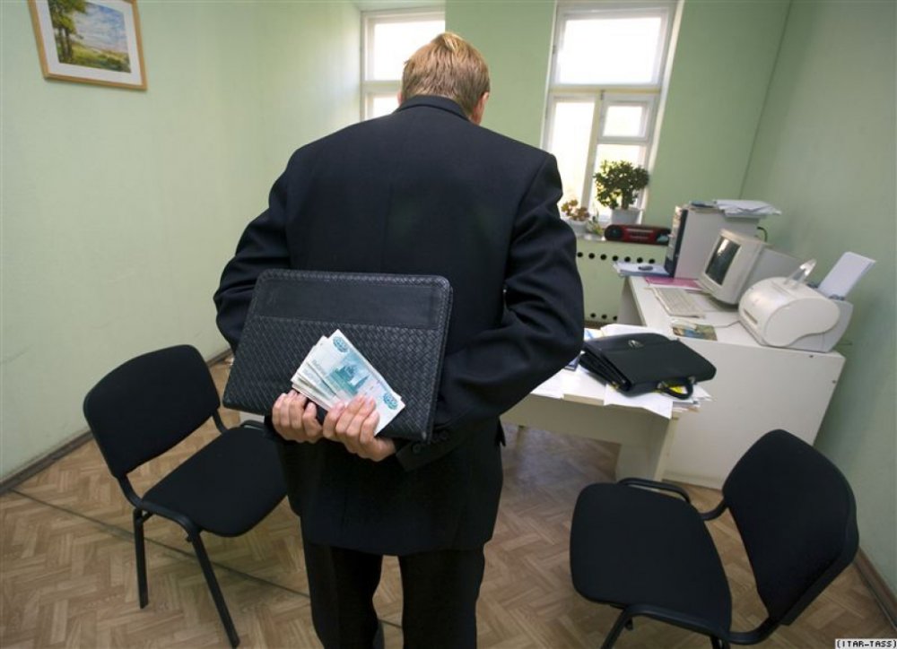 Прокуратура Крыма прикрыла сайты о правильной даче взяток