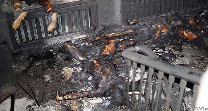 При пожаре в жилом доме в Ленобласти сгорели трое взрослых и трое детей