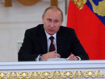 Кому Владимир Путин поручил  заняться ценообразованием в строительстве
