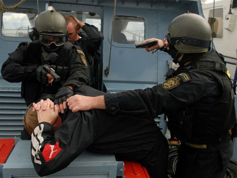 За что в Москве арестовали сразу двух ответработников « Росреестра»