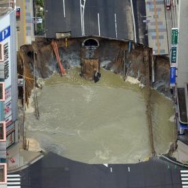 Укравтодору на заметку: Как ремонтируют дороги в Японии?