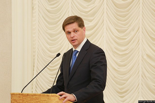 За что ФСБ задержан и.о. заммэра Петрозаводска Денис Косарев