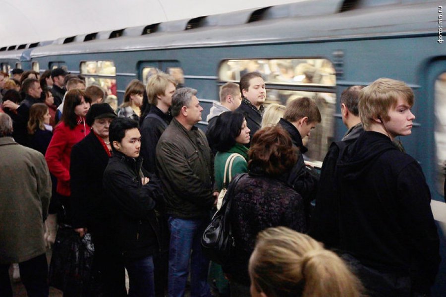 Что случилось с поездом на фиолетовой ветке  метро Москвы