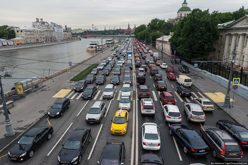 В центре Москве начался ремонт трех набережных и ещё четырех улиц