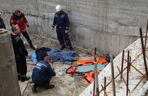 Как погиб молодой рабочий на стройплощадке жилого дома   в Москве