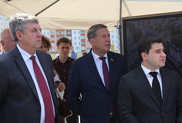 Итоги поездки  замминистра строительства Стасишина в Брянскую область