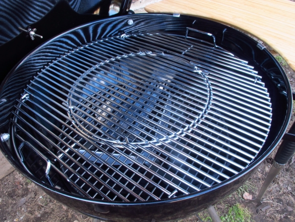 WEBER MASTER-TOUCH GBS 57 – законодатель моды среди угольных грилей