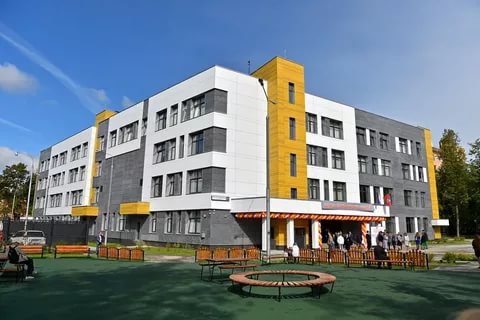 На северо-западе Москвы возвели две новые крупные школы