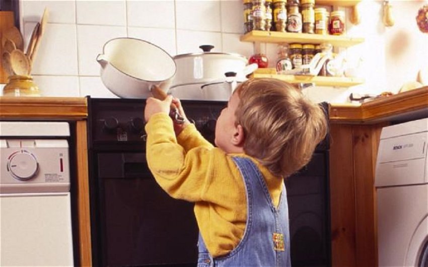 Страшная смерть 3-летнего мальчика под электроплитой в Мурманске