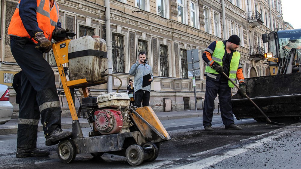 В двух районах Петербурга нужно отремонтировать дороги за 1,2 млрд рублей