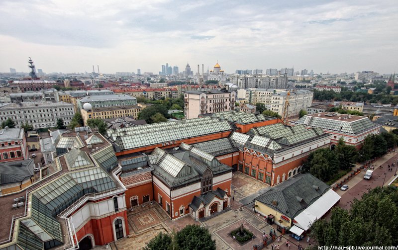 На стройке музейного комплекса Третьяковки в центре Москвы завершен монолит