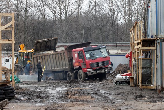 Из-за чего под Волгоградом  водитель «КрАЗа» насмерть задавил  строителя