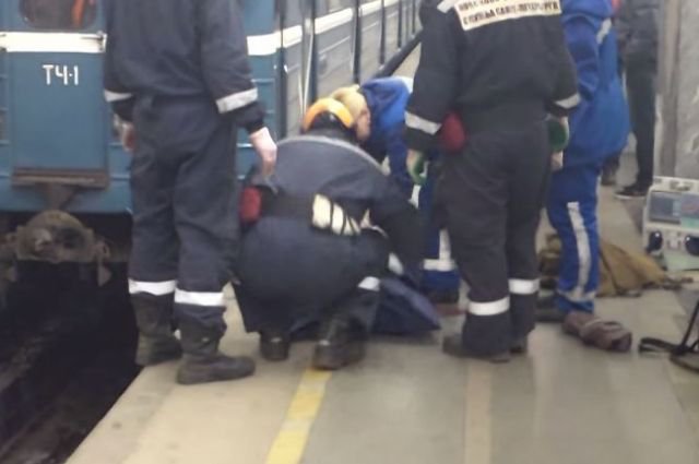 Загадочная гибель молодого мужчины под поездом на станции метро «Выхино»