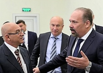 Михаил Мень и Рене Антонио Меса Вильяфаньи обсудили двустороннее сотрудничество России и Кубы в сфере строительства