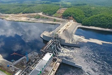 Как Михаил Мень тоже поучаствовал в запуске Нижне-Бурейской ГЭС