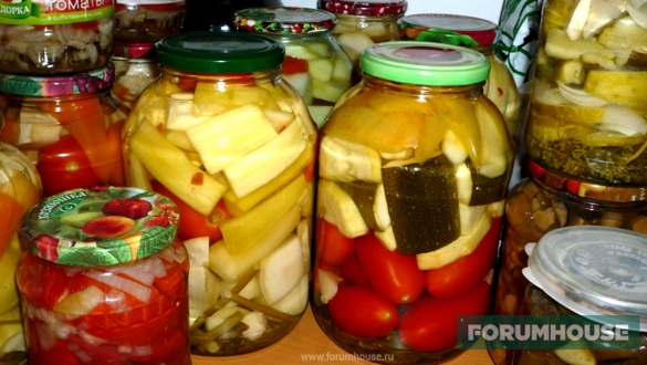 Хрустящие огурцы и вкусные баклажаны
