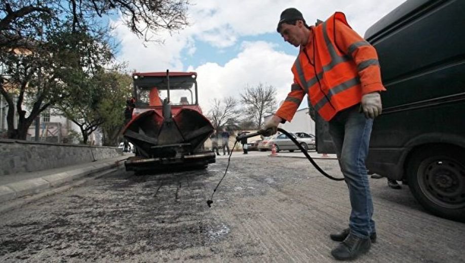 Какие дороги первым делом отремонтируют в Крыму за 25,5 млрд рублей