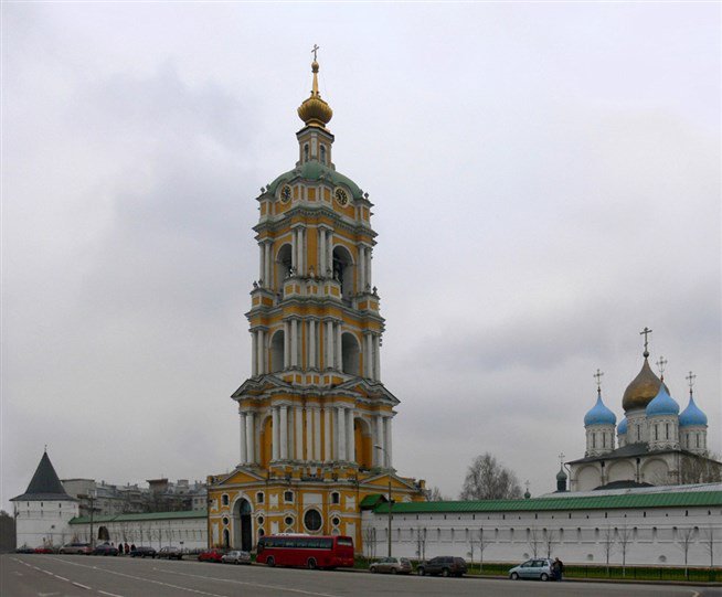 В Новоспасском монастыре Москвы проведена уникальная строительная операция