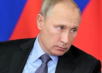 Владимир Путин поручил Кабмину помочь регионам сократить сроки выдачи разрешений на стройку