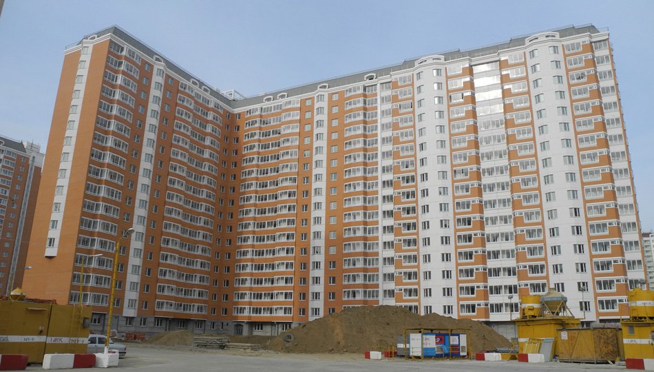 В столичной  Некрасовке построены два красивых 25-этажных жилых дома