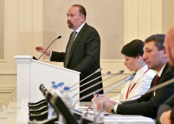 Михаил Мень: Резкого перехода на другие правила игры допустить нельзя 
