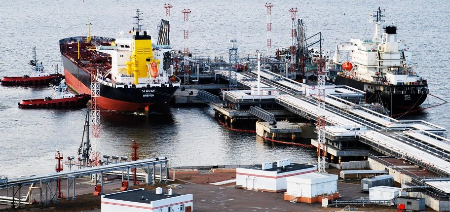 Белоруссия согласилась на экспорт своих нефтепродуктов через порты России