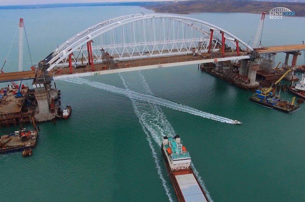Строители Крымского моста завершили очень важный этап работ