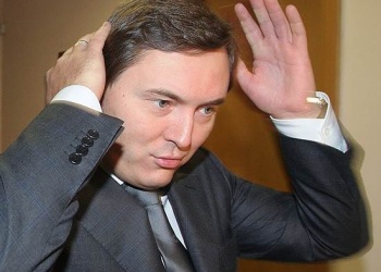Кто и зачем объявил войну Андрею Молчанову накануне весеннего Съезда?