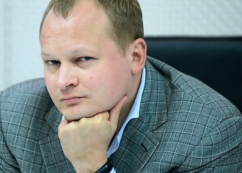Саморегуляторы в политике. Антон Мороз занялся спортом и… спиртом