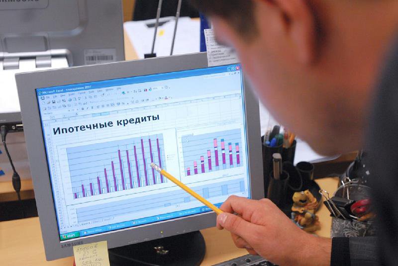 ЦБ: объем выданной ипотеки увеличился больше чем на треть