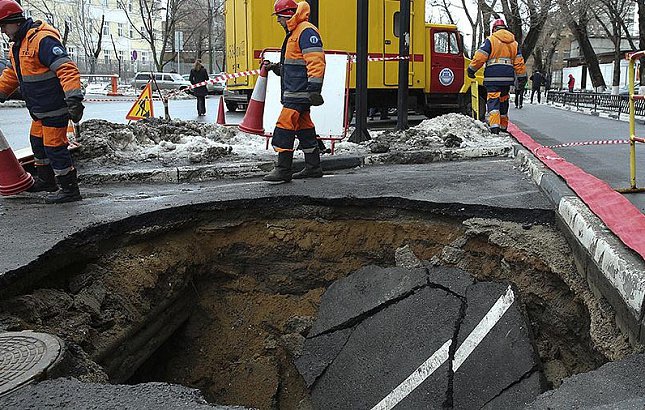 Стала известна причина провала грунта при строительстве метро в Москве