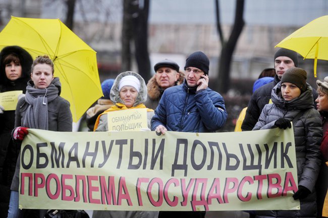 Застройщики жилья, привлекающие дольщиков, впали в немилость